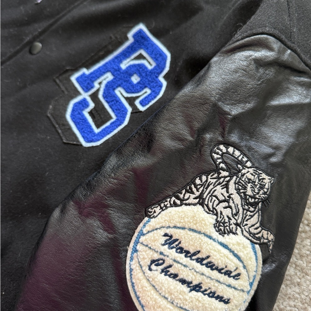 Men’s Varsity Jacket - Picture 6 of 9